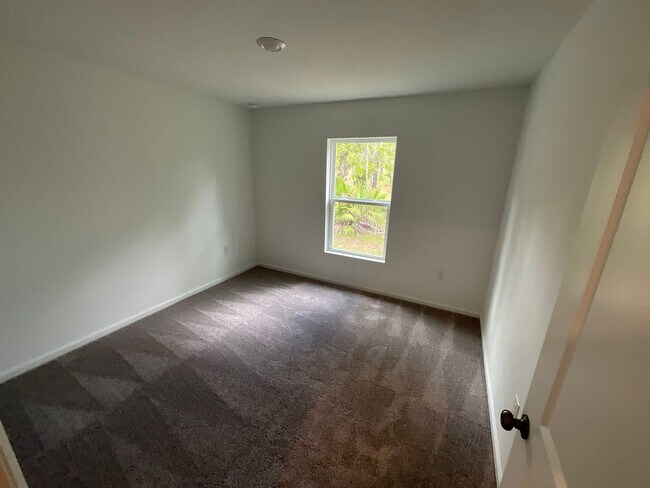 Building Photo - Citrus Springs - Welcome Home