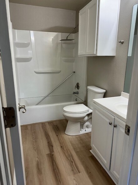 Master Bathroom - 5700 Abby Ann Ln
