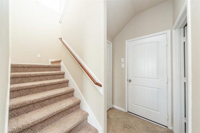 Building Photo - 8130 Heartbrook Field Ln