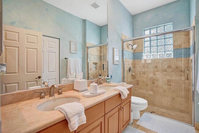 Building Photo - 14985 SW 38th St