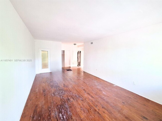 Building Photo - 1770 Meridian Ave