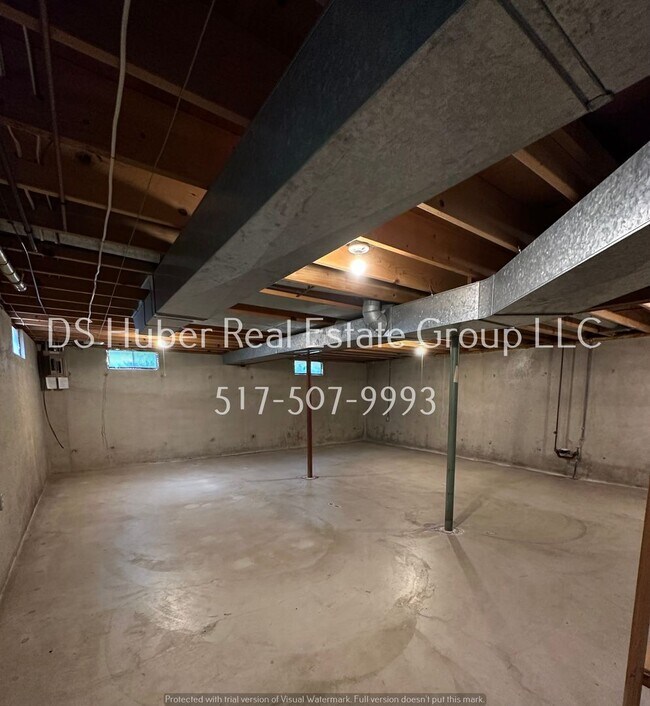Building Photo - 3501 Sandhurst Dr