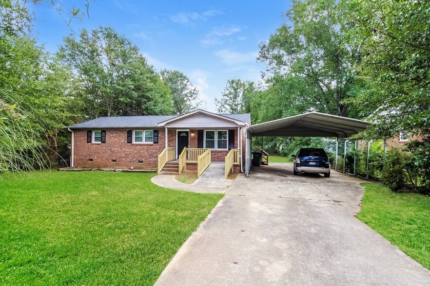 Building Photo - 14 Crofton Dr