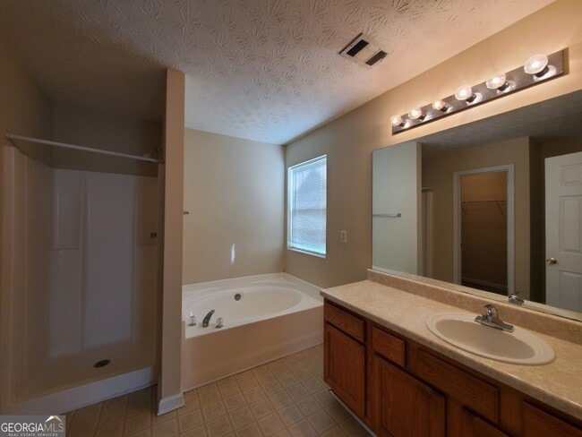 Building Photo - 1525 New Orleans Way