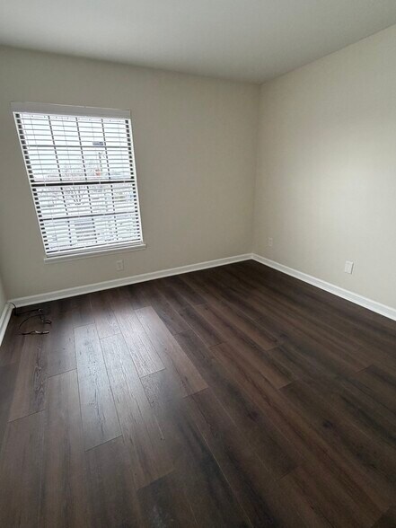 Building Photo - 109 Prescott Place