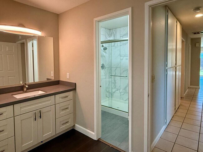 Building Photo - Updated 3 Bedroom 2 Bath Blossom Valley Duplex w/Private Yard