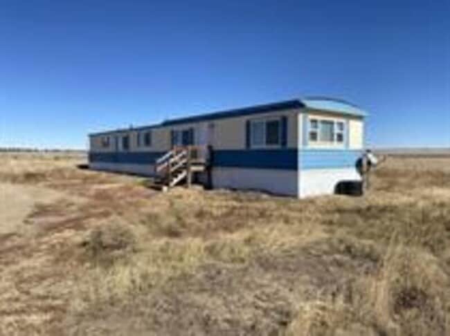 Building Photo - 9815 N Log Rd