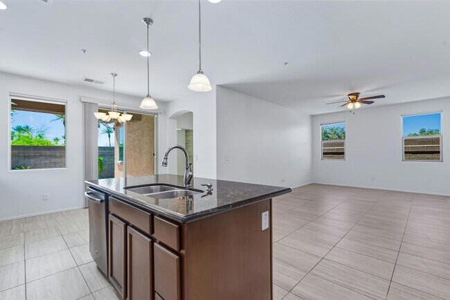 Building Photo - 9233 W Dreyfus Dr