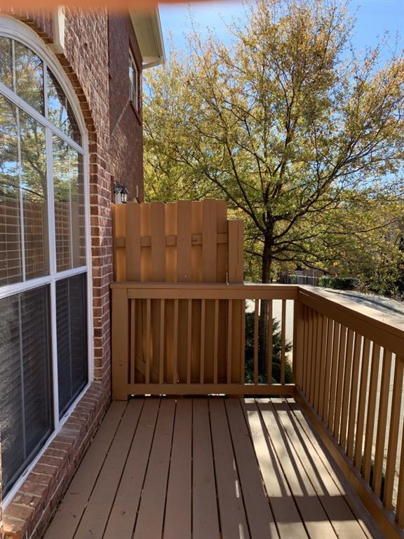 Building Photo - 5460 Glenridge View NE