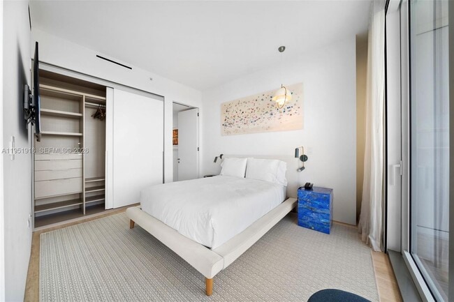 Building Photo - 9111 Collins Ave