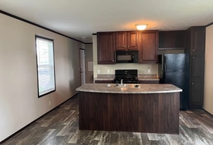 Building Photo - 7013 Tradewinds Ct