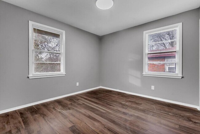 Building Photo - 2165 Pueblo Ave