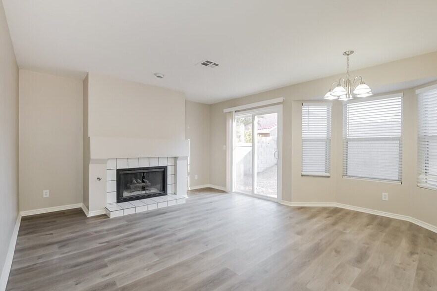 Building Photo - 1733 Toltec Cir