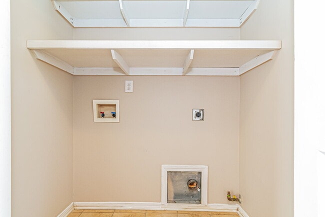 Building Photo - 1017 Dewberry Ct