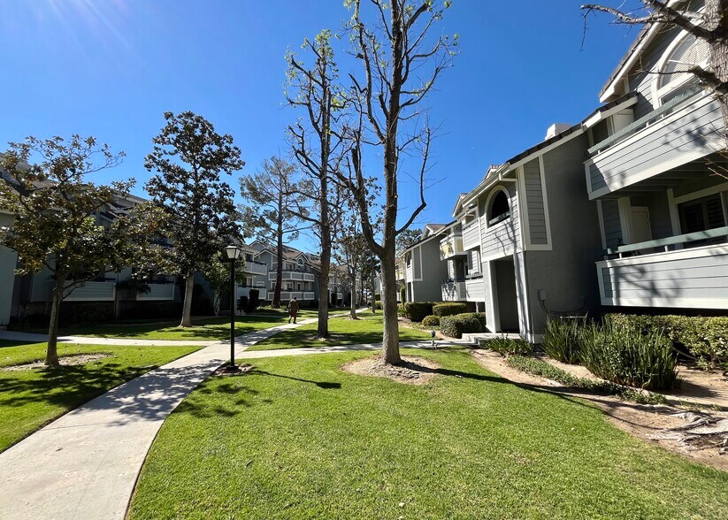 Building Photo - 26758 Claudette St