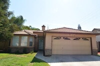 Building Photo - 3 bedroom 2 bathroom home in South East Vi...