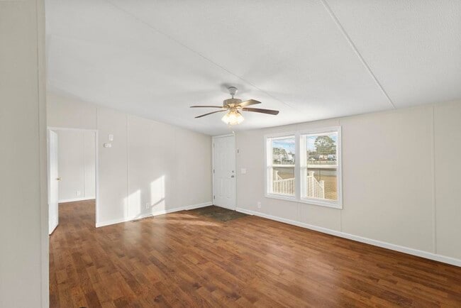 Building Photo - 137 Wendy Hill Ln