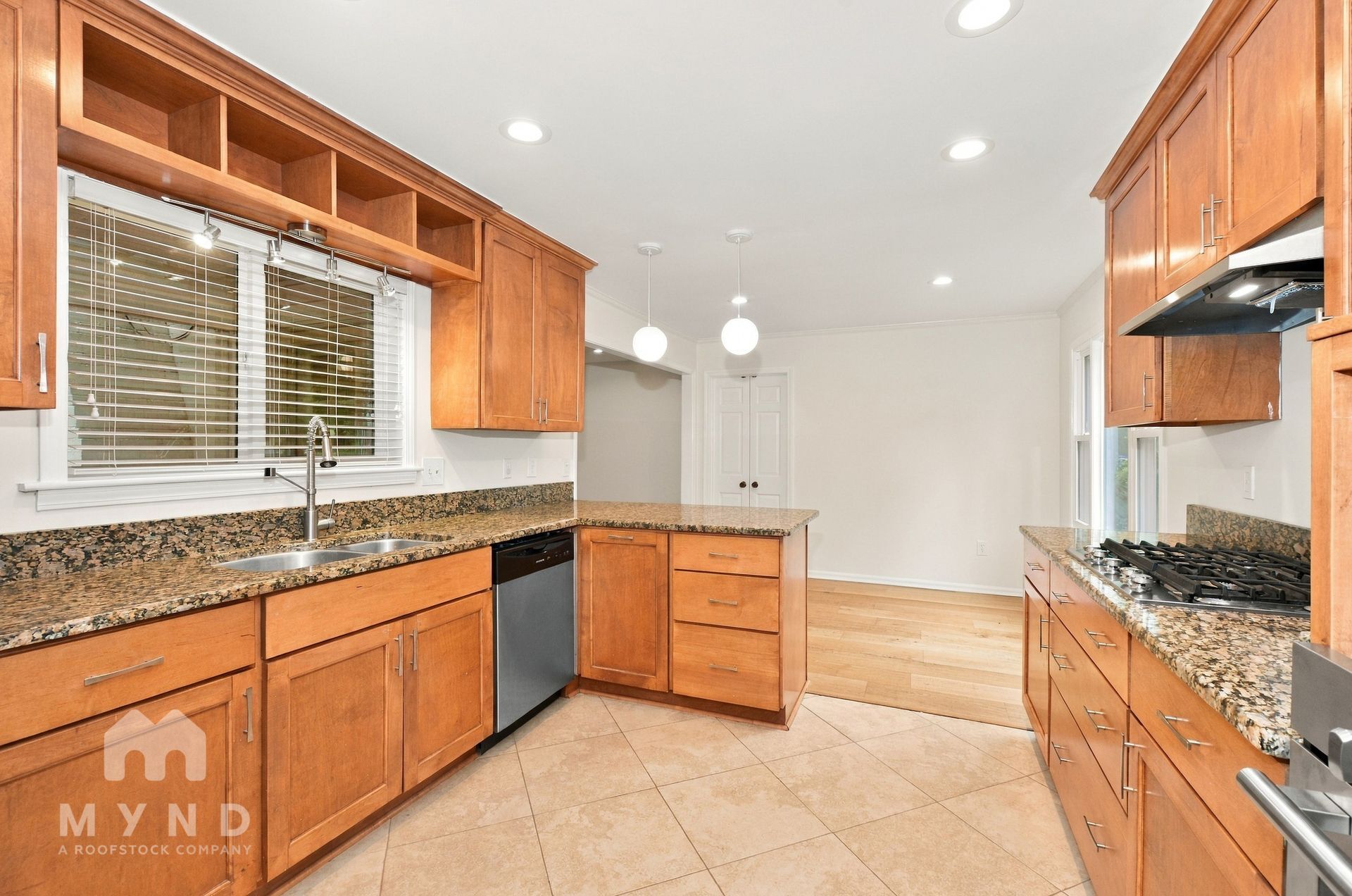 Building Photo - 2335 Hickory Crest Dr