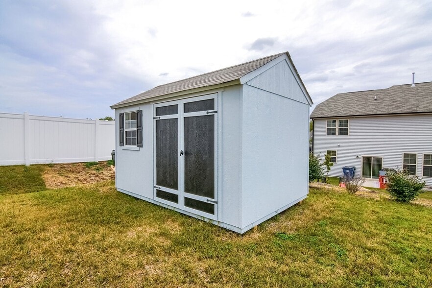 Building Photo - 4440 Lord Mario Ct