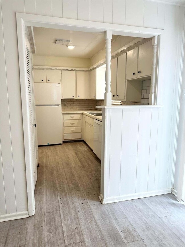 Building Photo - 1303 65th St