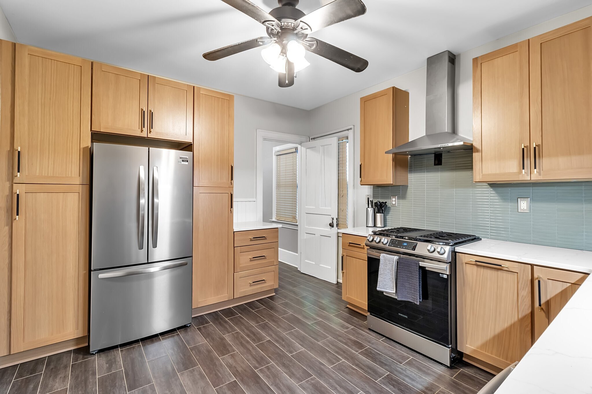 Building Photo - 217 Norwood Ave