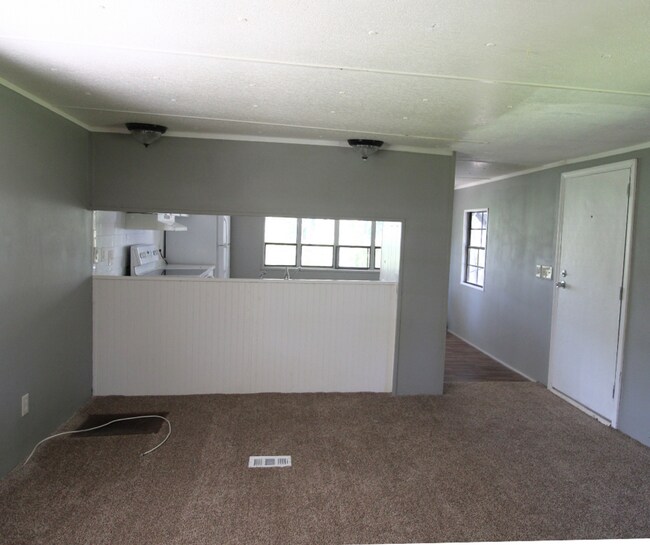 Building Photo - 8433 Pin Oak Rd