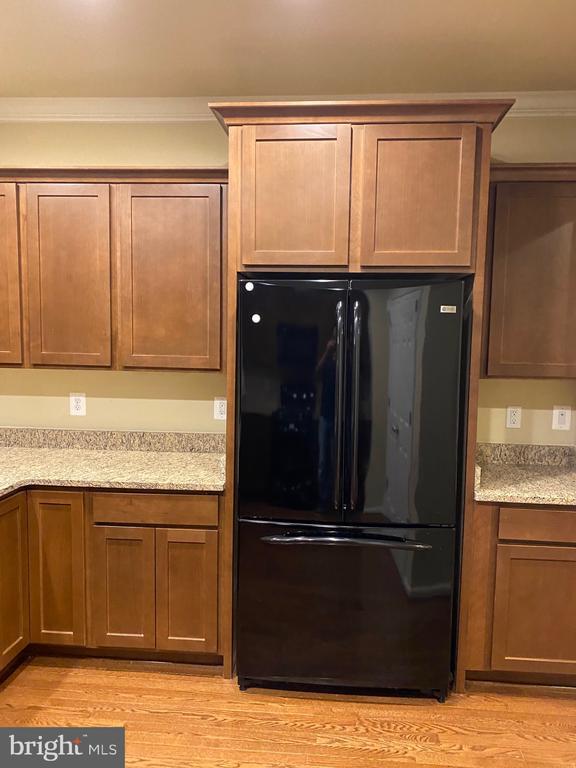 Building Photo - 104 Gretchen Ct