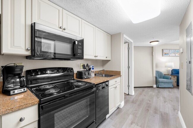 Building Photo - 5200 N Ocean Blvd