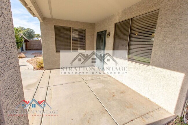 Building Photo - 16627 W McKinley St