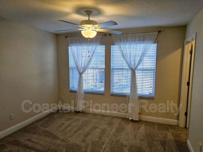 Building Photo - 11541 Crowned Sparrow Ln