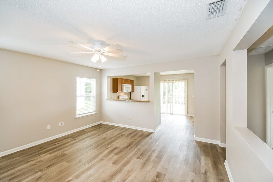 Building Photo - 957 Wynfield Cir