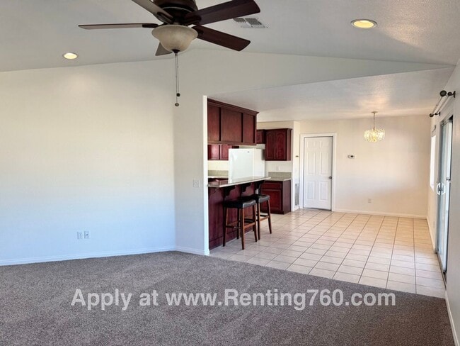 Building Photo - Spacious 4 Bed Home in Copper Hills Neighb...