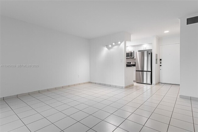 Building Photo - 9405 W Flagler St