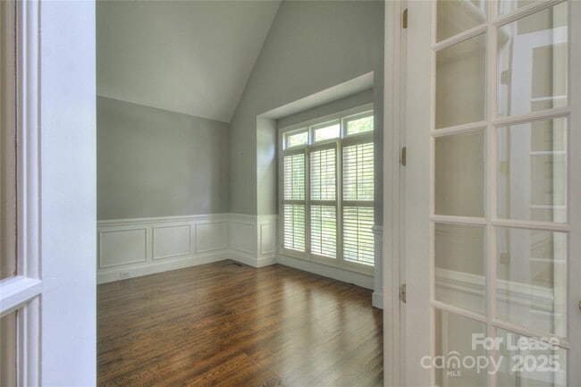 Building Photo - 1222 Weddington Hills Dr