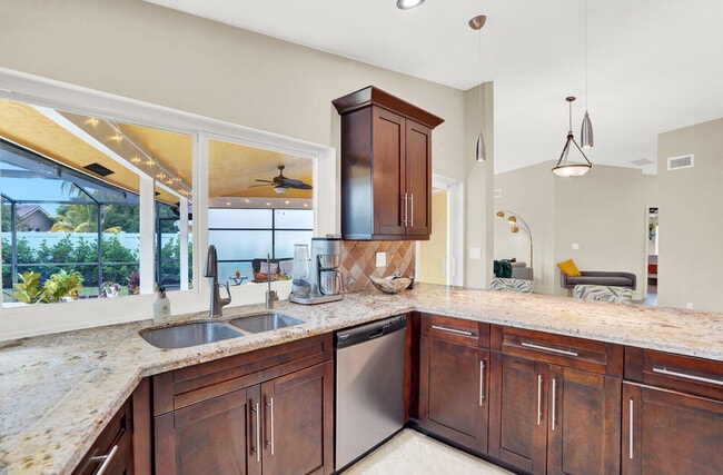 Building Photo - 1224 NW 15th St