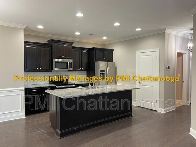 Building Photo - 8554 Red Deer Ln