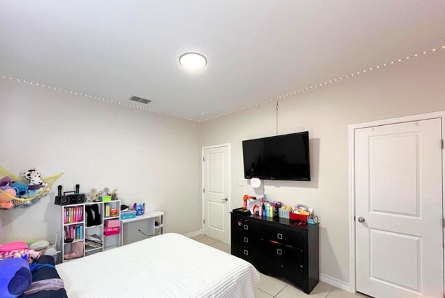 Building Photo - 1512 Latigo Lp