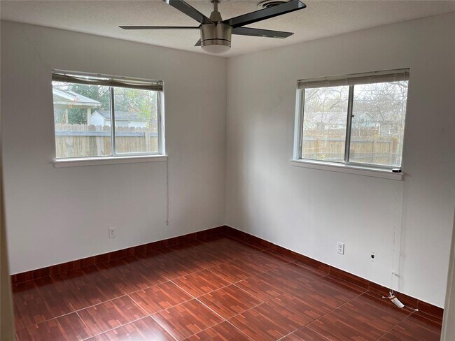 Building Photo - 5506 Gloucester Ln