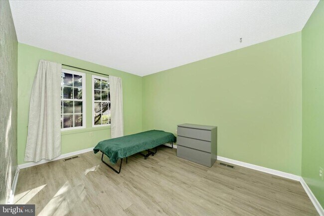 Building Photo - 3105 Glissade Ct