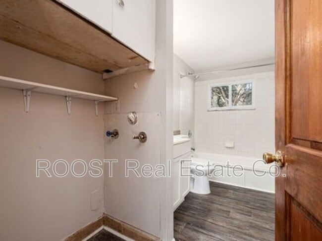 Building Photo - 780 Moon Rd