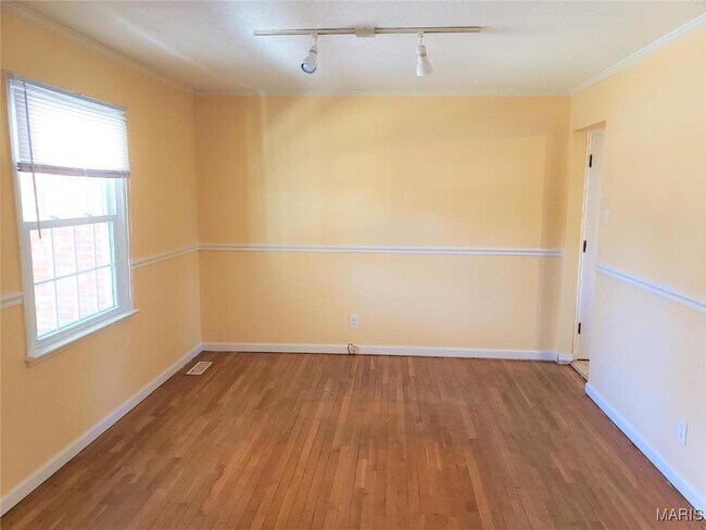 Building Photo - 803 Clayworth Dr