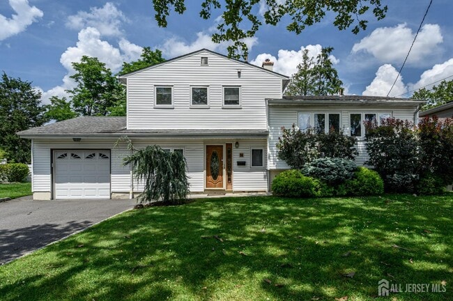 Primary Photo - 54 Starlight Dr