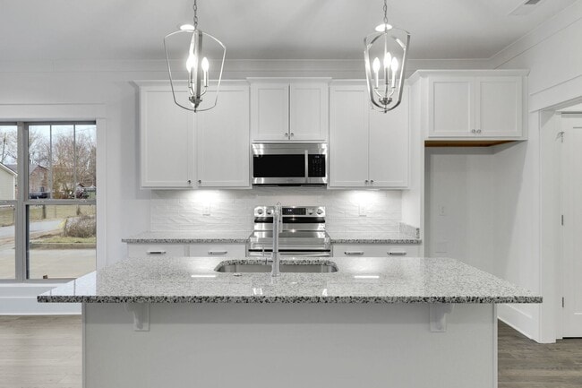 Building Photo - 609 Lee St