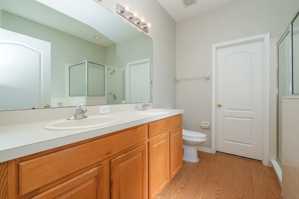 Building Photo - 8564 Deer Chase Dr