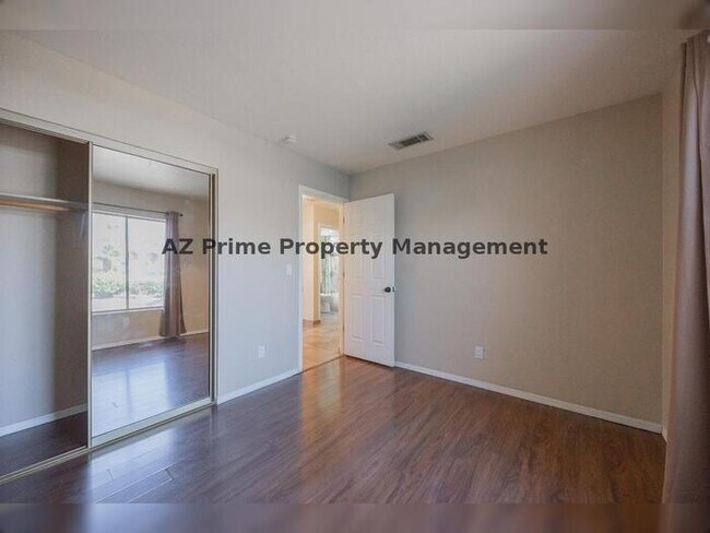 Building Photo - 1143 N Sailors Way