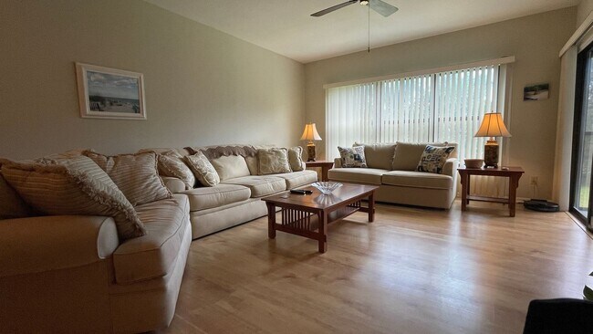 Building Photo - 6175 S Mirror Lake Dr