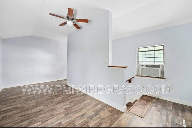 Building Photo - 503 Dusy St
