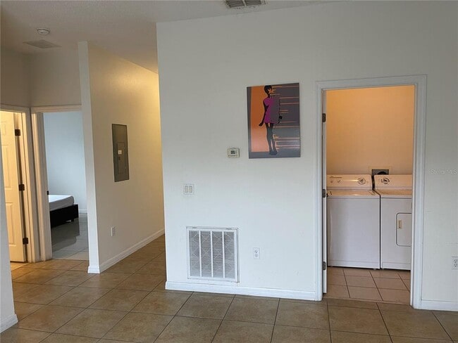 Building Photo - 3166 Sun Lake Ct
