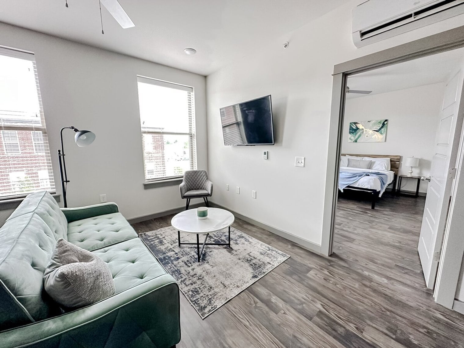 Building Photo - 111 E 4th St