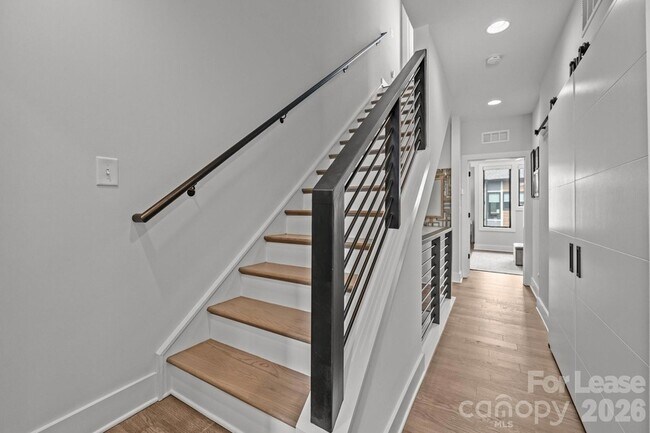 Building Photo - 1207 Minter Pl